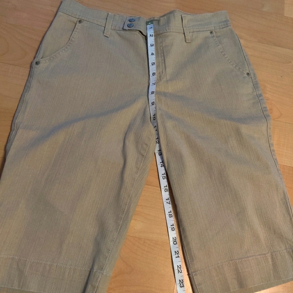 Bandolinoblu Missy Shorts Size 12 - Picture 2 of 7